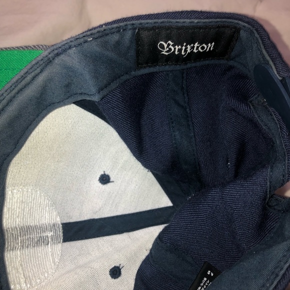 Brixton blue snapback. Its a one size and adjustable - Picture 2 of 6
